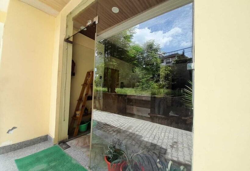 בית מלון כפרי Krishna Rishikesh