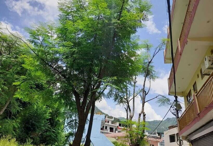 בית מלון כפרי Krishna Rishikesh