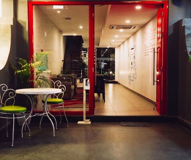 Отель Magnum Resorts  Near Candolim Beach