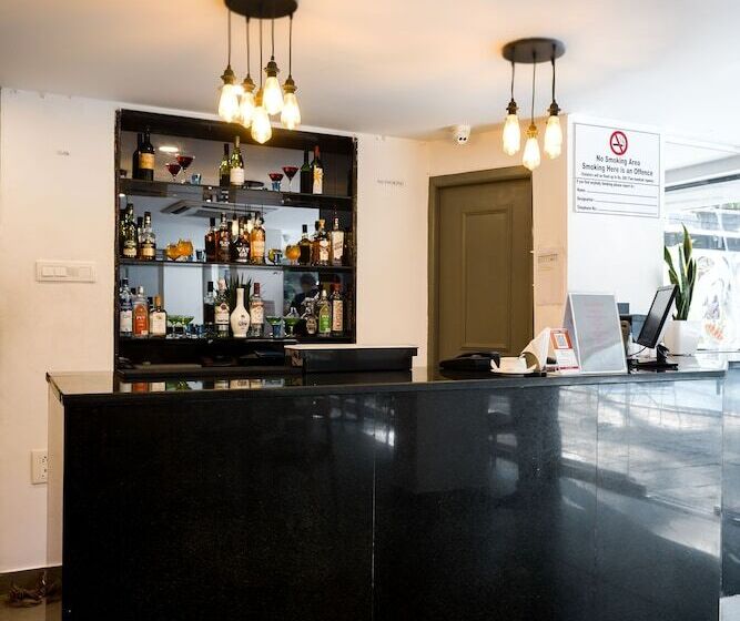 酒店 Magnum Resorts  Near Candolim Beach