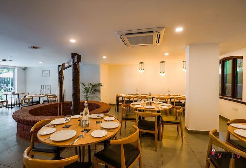 酒店 Magnum Resorts  Near Candolim Beach