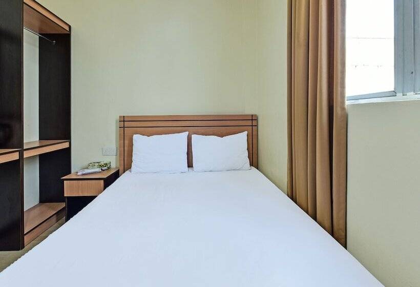 هتل Malebbi Homestay Makassar By Oyo