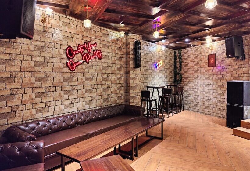 فندق Mandi Heights Bar, Fine Dining & Banquet Hall