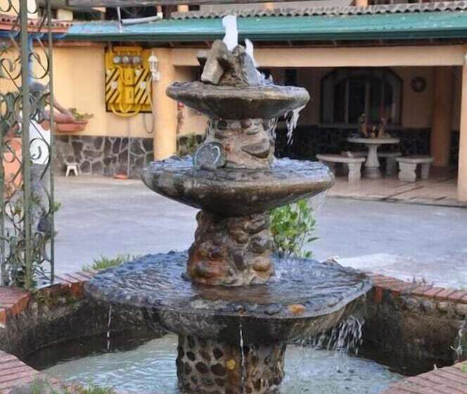 فندق Mountain Lodge Chetica