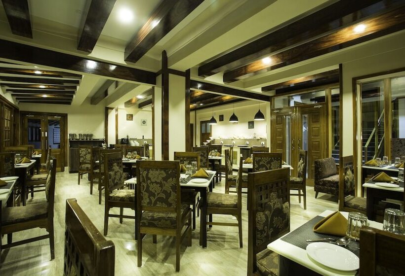 בית מלון כפרי New Orchid Lords Inn Gangtok