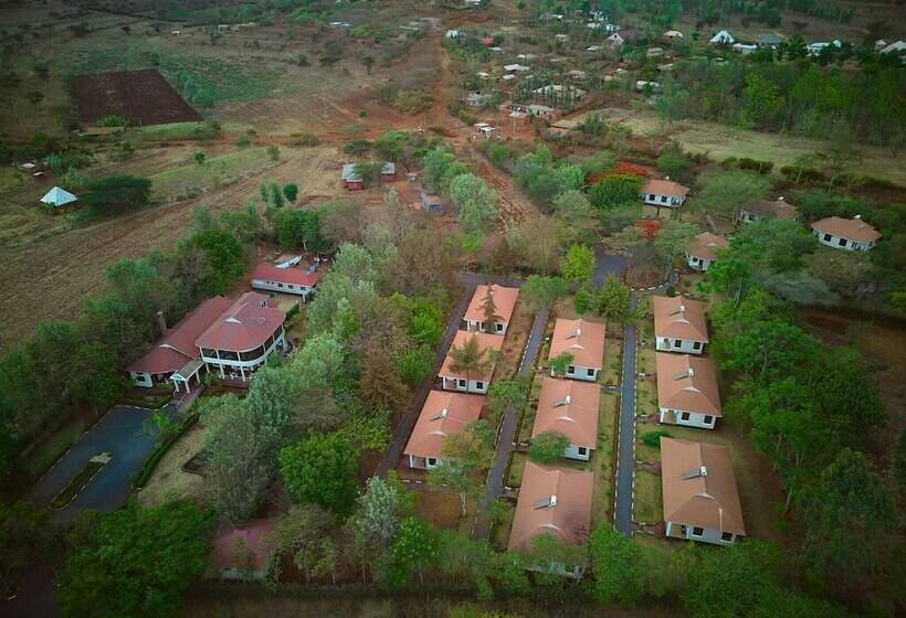 ホテル Ngorongoro Corridor Lodge Karatu