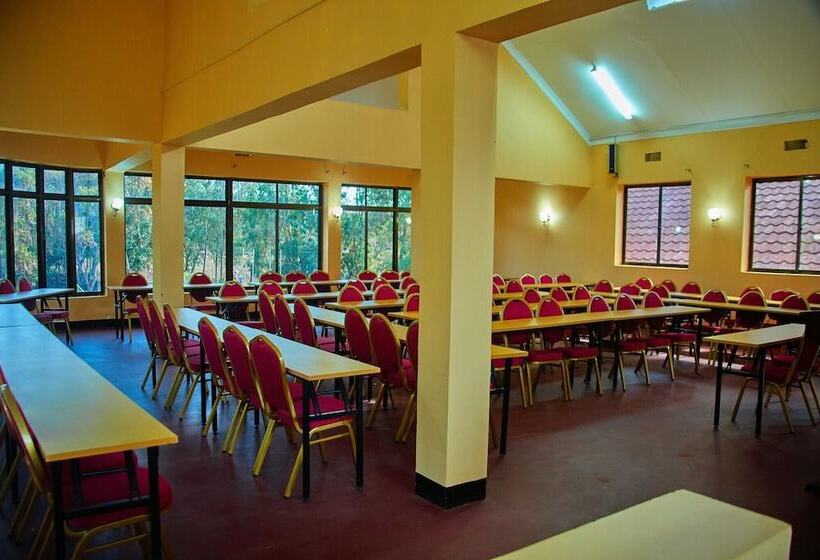 ホテル Ngorongoro Corridor Lodge Karatu