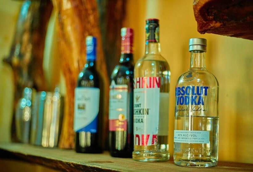 ホテル Ngorongoro Corridor Lodge Karatu