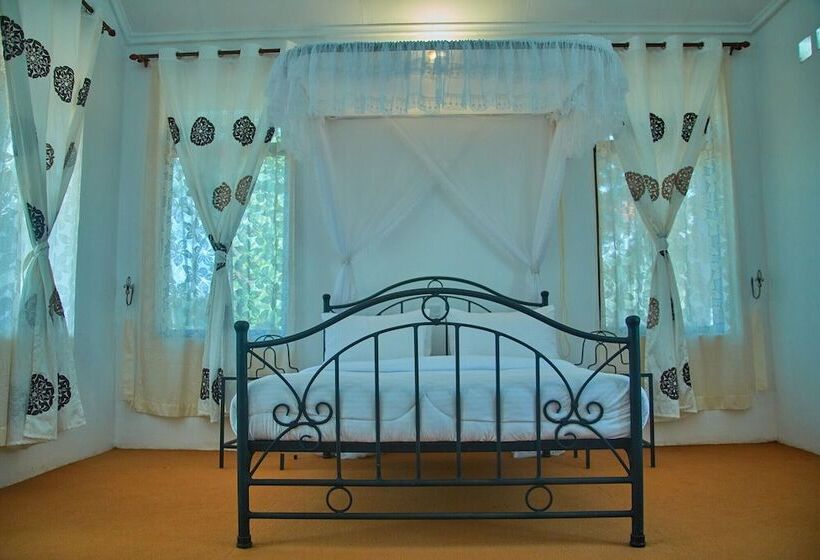 ホテル Ngorongoro Corridor Lodge Karatu