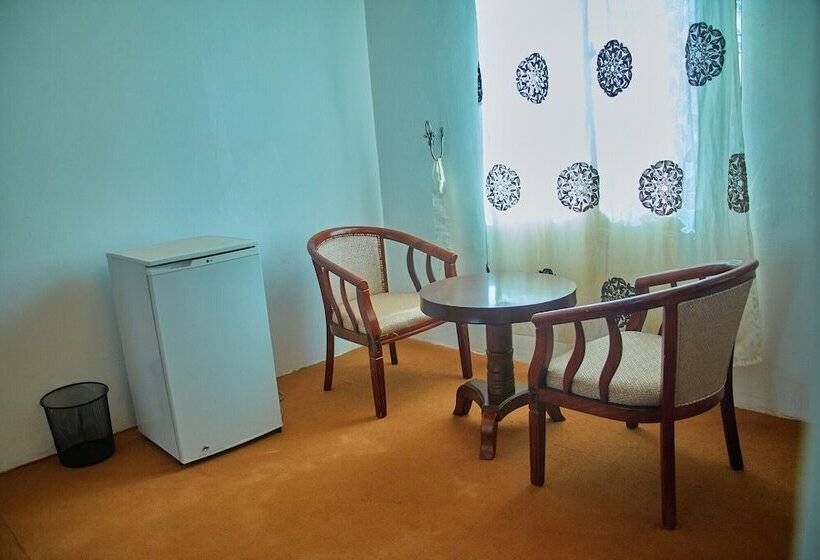 ホテル Ngorongoro Corridor Lodge Karatu