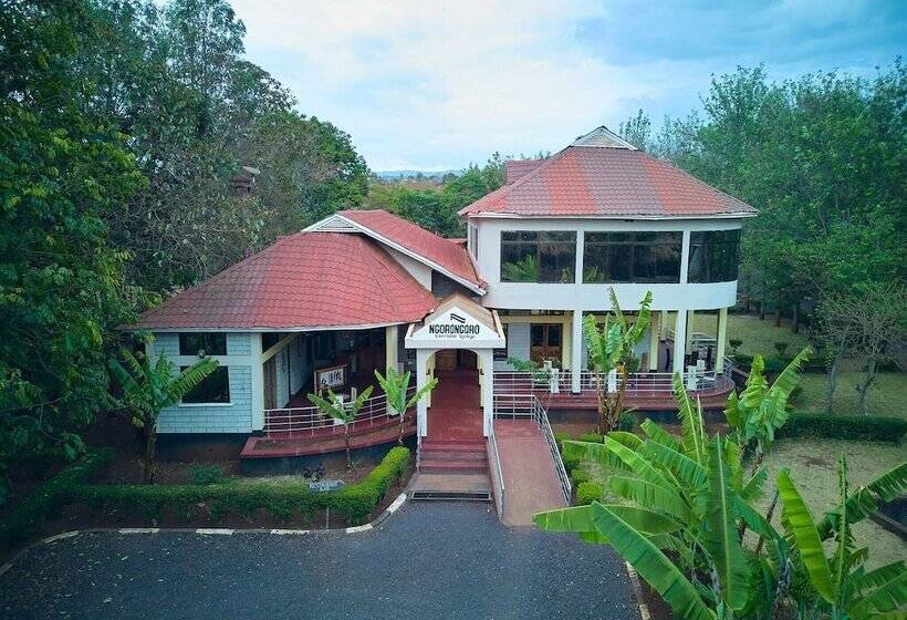 ホテル Ngorongoro Corridor Lodge Karatu