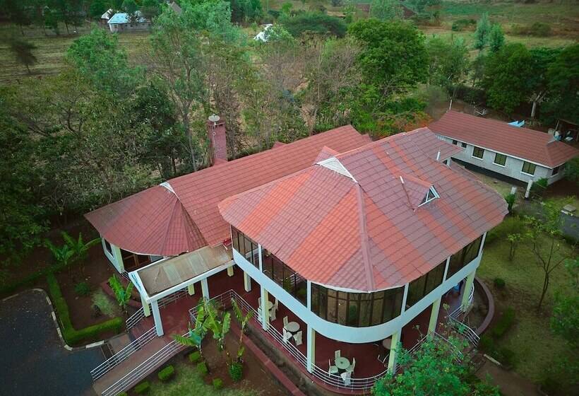 ホテル Ngorongoro Corridor Lodge Karatu