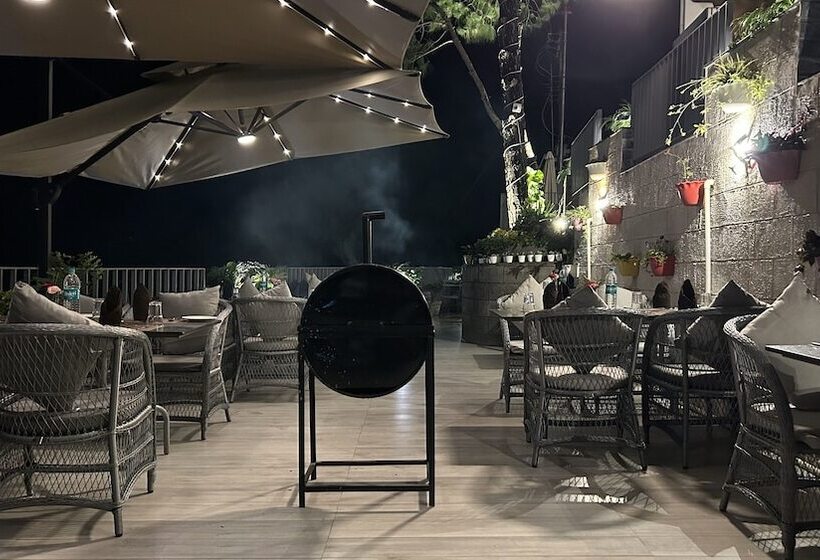 Отель Oren Kasauli