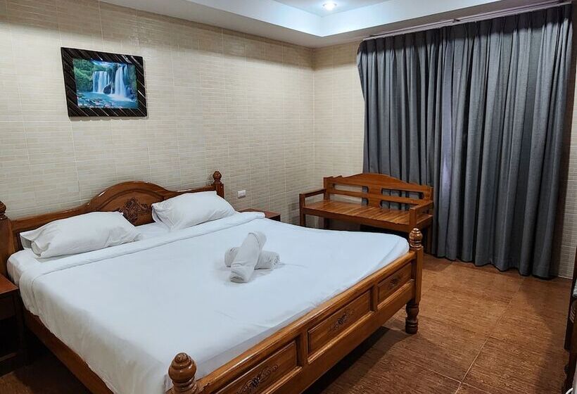 Отель Patong Dynasty Royal