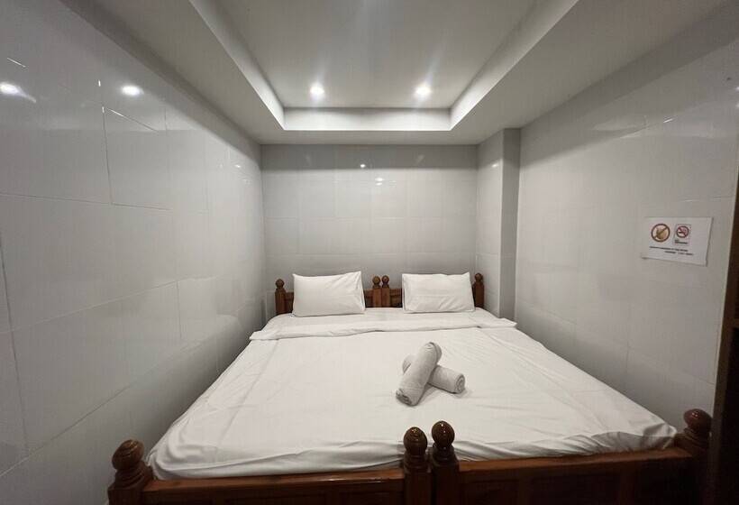 Отель Patong Dynasty Royal