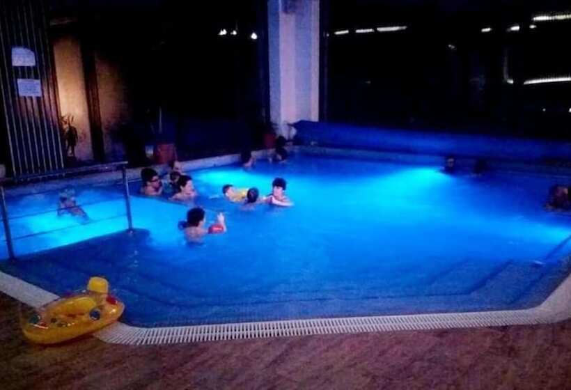 فندق Pensiunea Mai