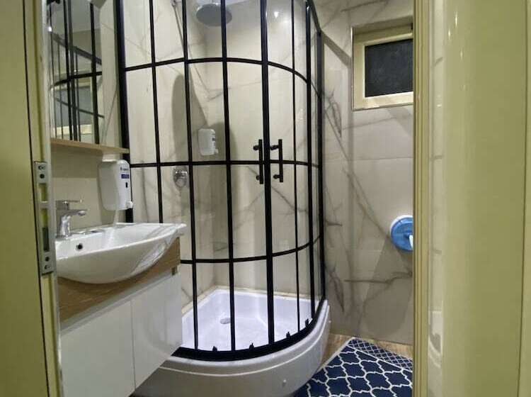 Отель Pilo Lala