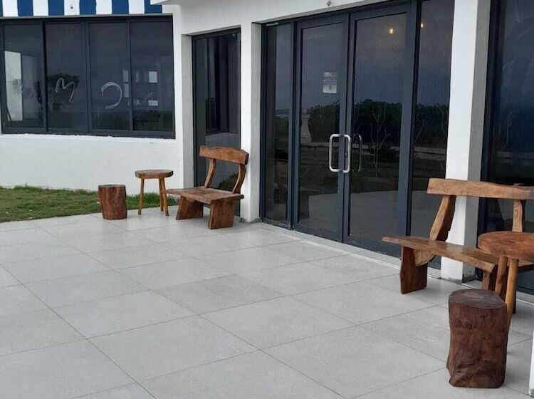 בית מלון כפרי Ponta Mar Resort