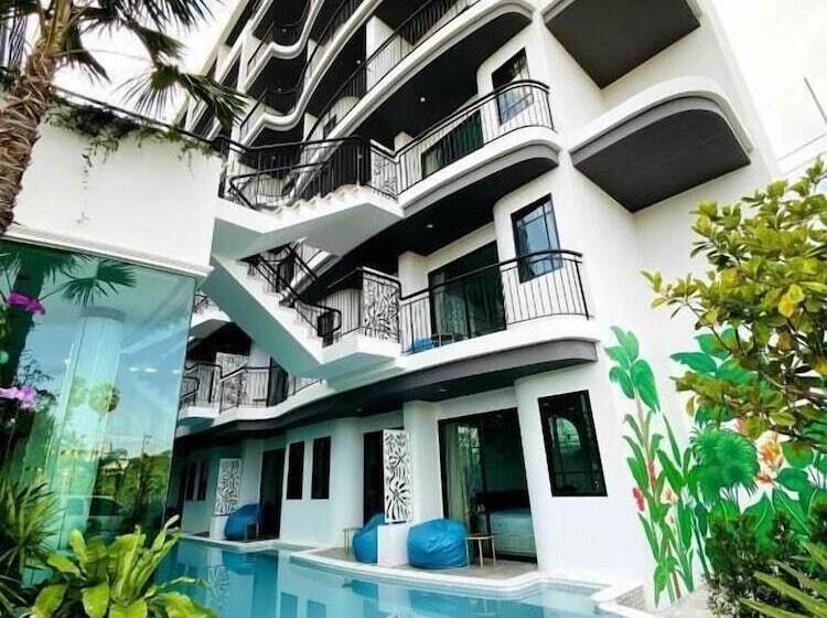 酒店 Poolrada Boutique