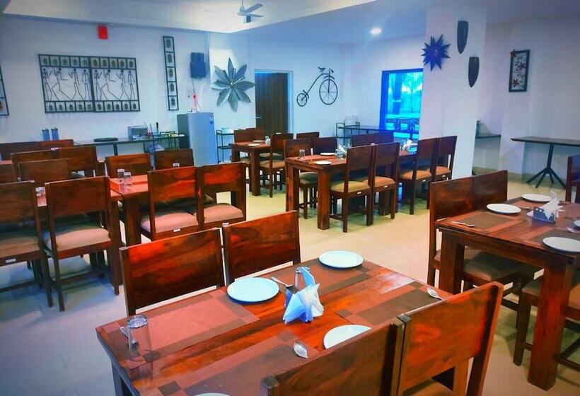 호텔 Purple Beds By Vits Daman