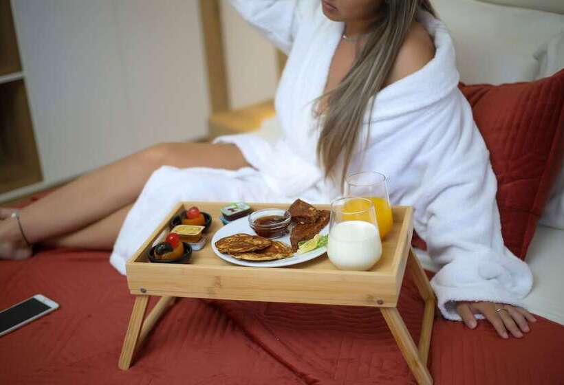 בית מלון כפרי Rolex