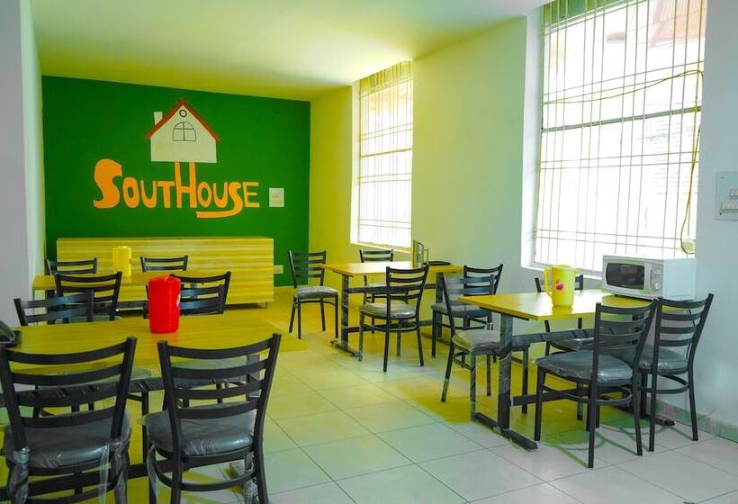 酒店 Roomshala 051 Ashok Palace