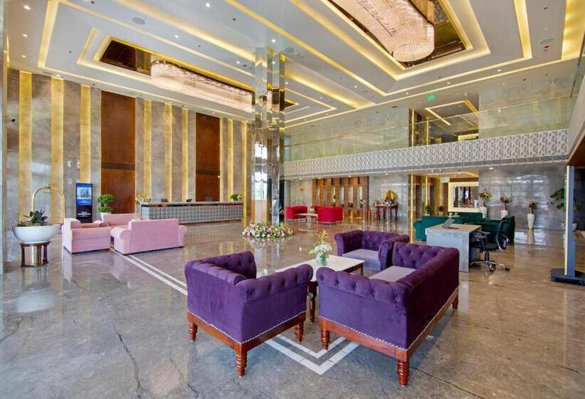 فندق Sarovar Portico Sonipat