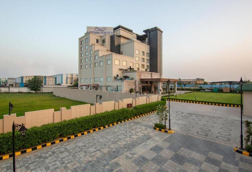 فندق Sarovar Portico Sonipat