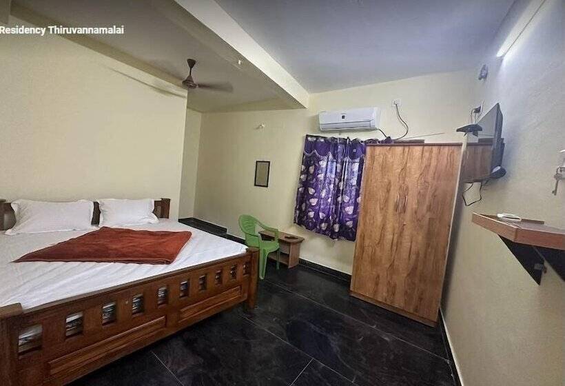 호텔 Sharma Residencytiruvannamalai Royalstay