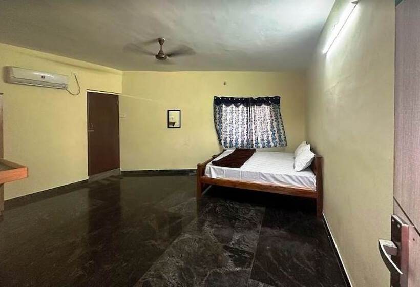 호텔 Sharma Residencytiruvannamalai Royalstay