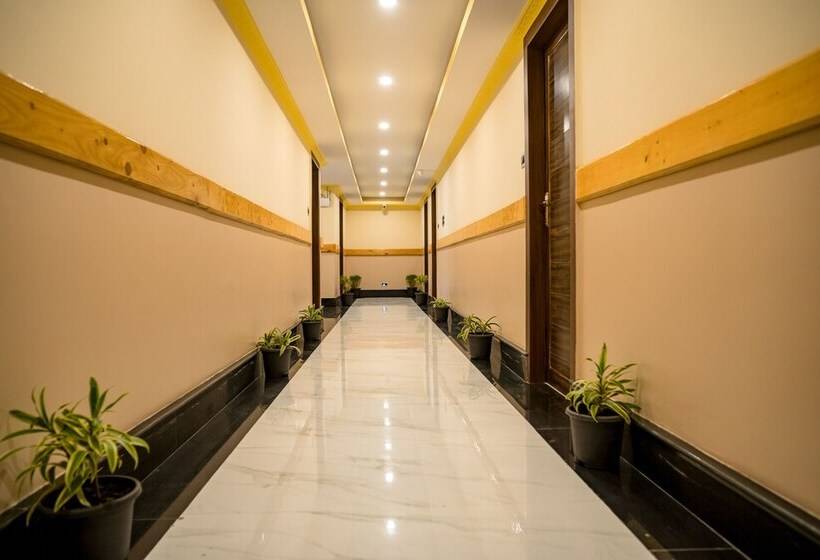 酒店 Sharolyn Boutique