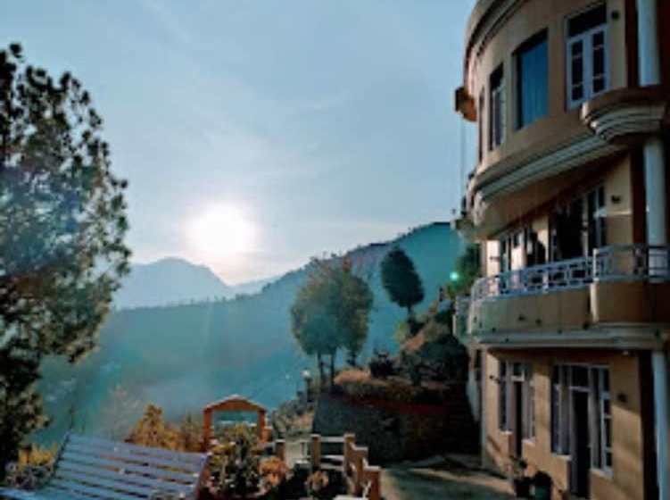 호텔 Goroomgo Ms Shepheard Hills Resort