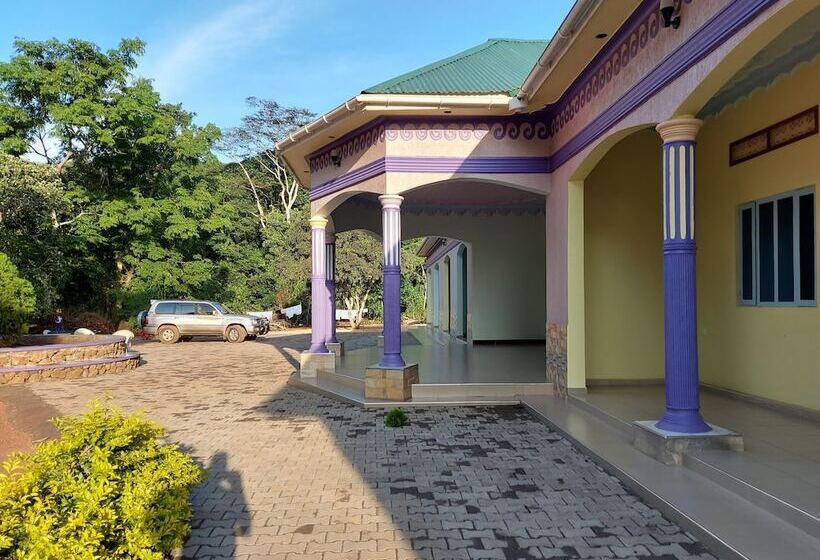 هتل Ssese Leisure Beach