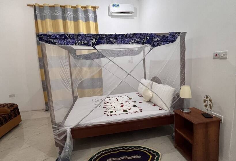 فندق Nungwi Beach Front