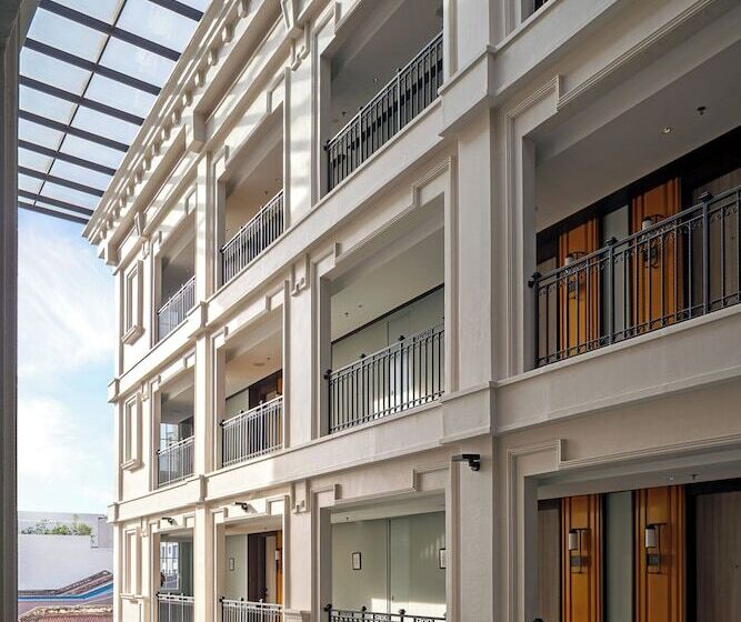 בית מלון כפרי The George Penang by The Crest Collection