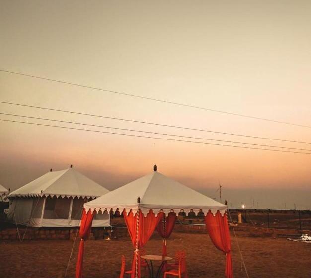 호텔 Nagina Desert Camp