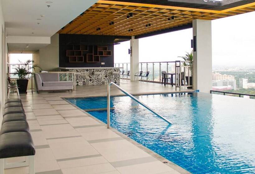 هتل The Residences