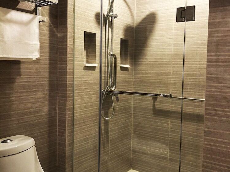 هتل The Residences