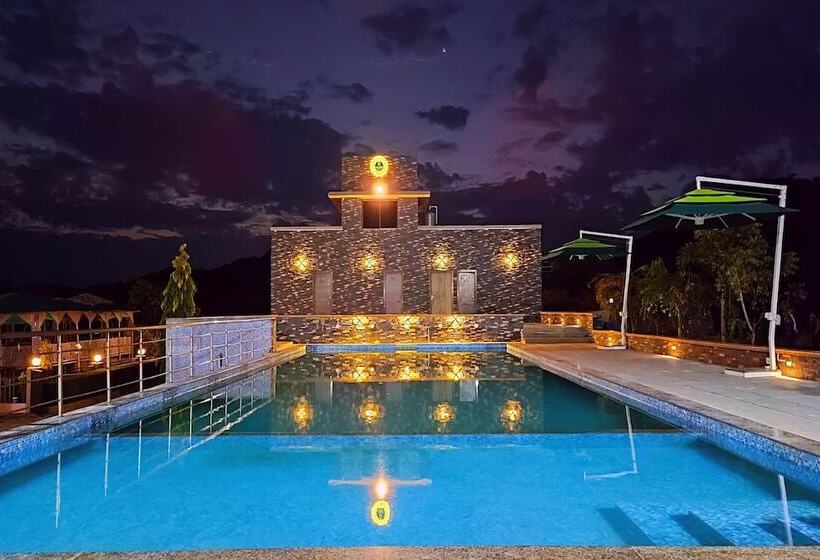 فندق The Sky Imperial  Nakoda Green Valley