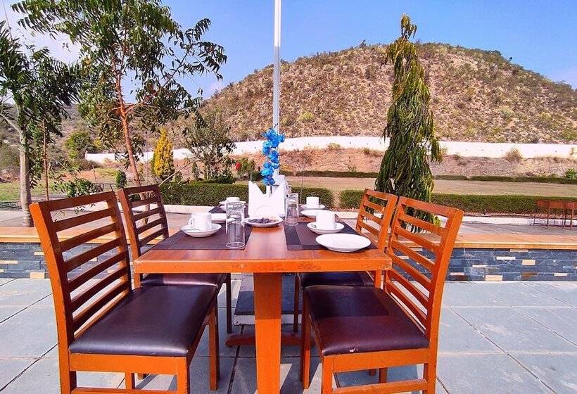 فندق The Sky Imperial  Nakoda Green Valley