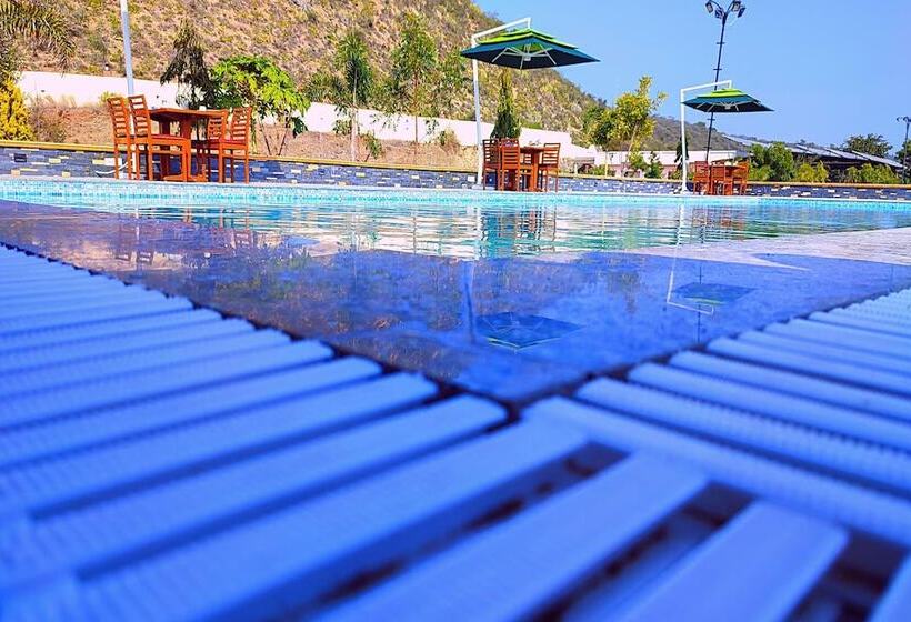 فندق The Sky Imperial  Nakoda Green Valley