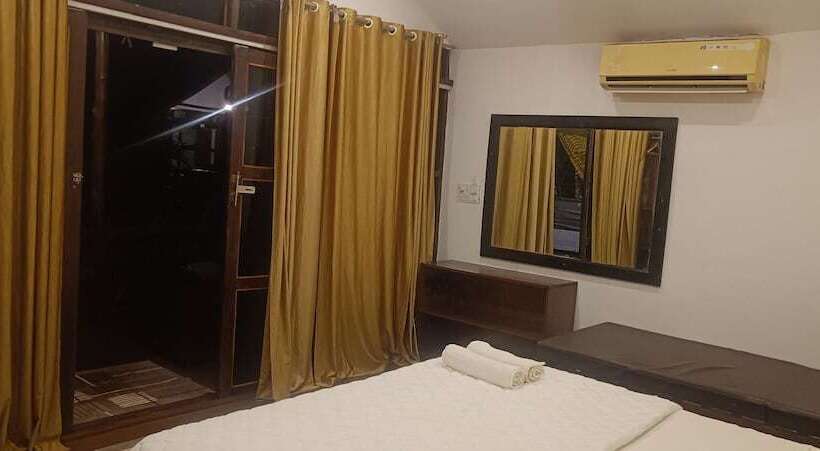 ホテル The Village Agonda Beach Cottages