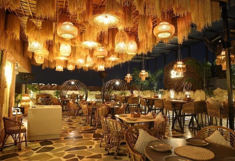 Отель Town Pallace Inn