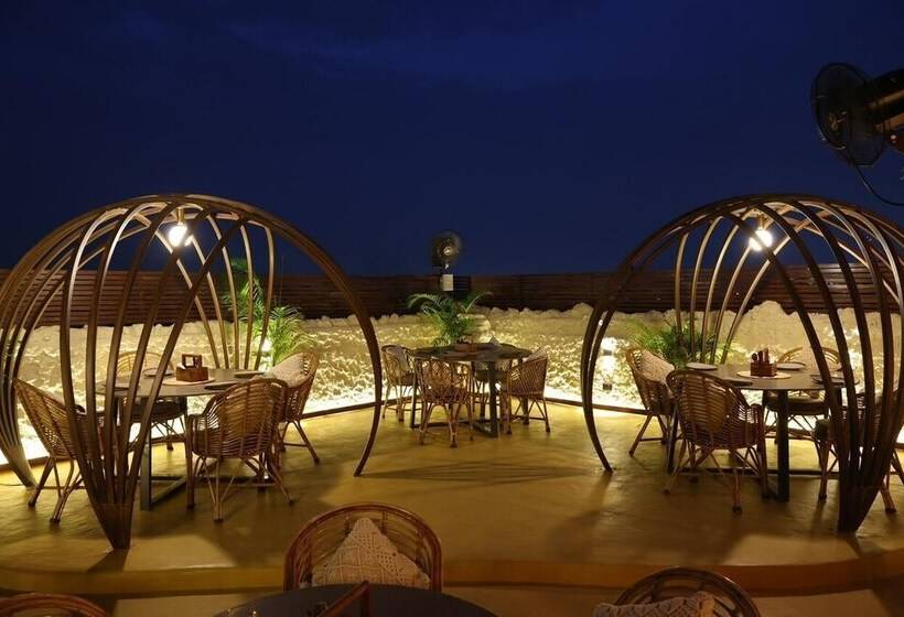 Отель Town Pallace Inn