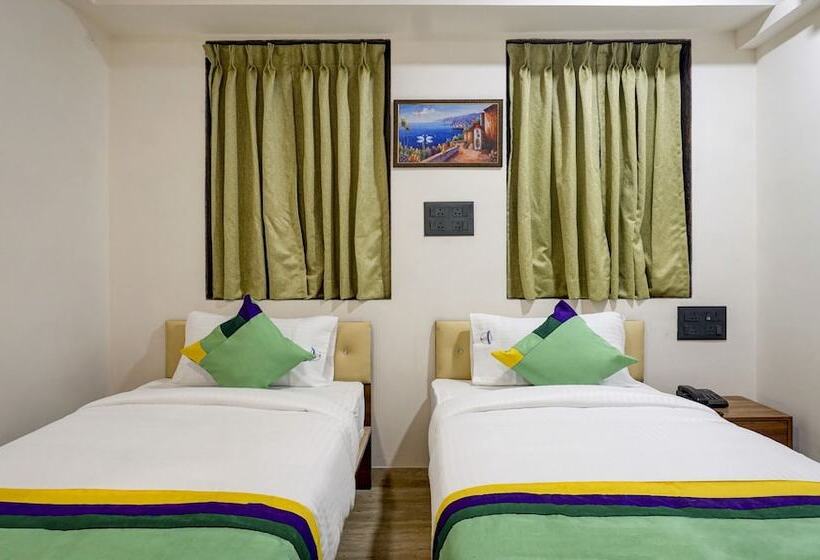 Fabhotel Atithi Regency