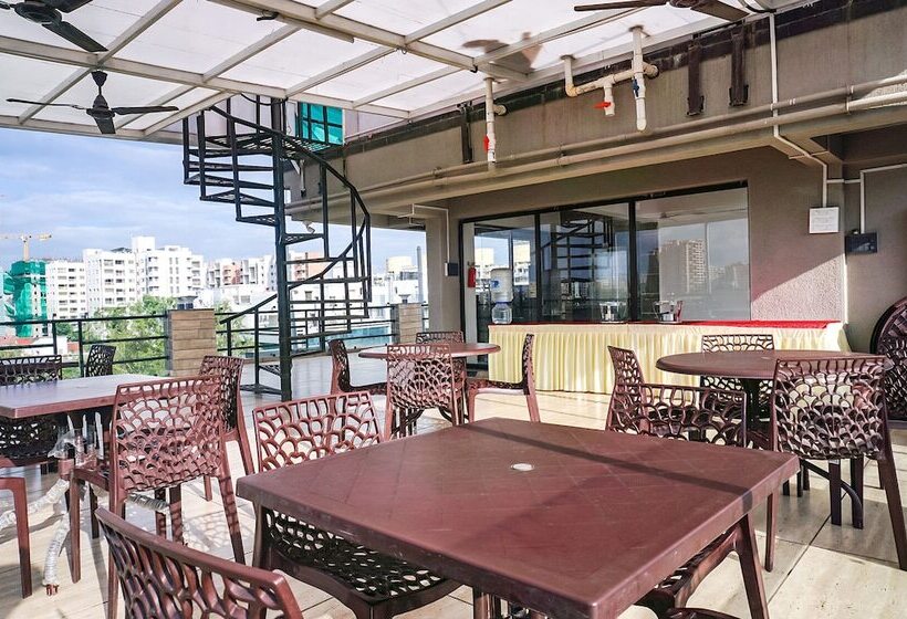 Fabhotel Atithi Regency