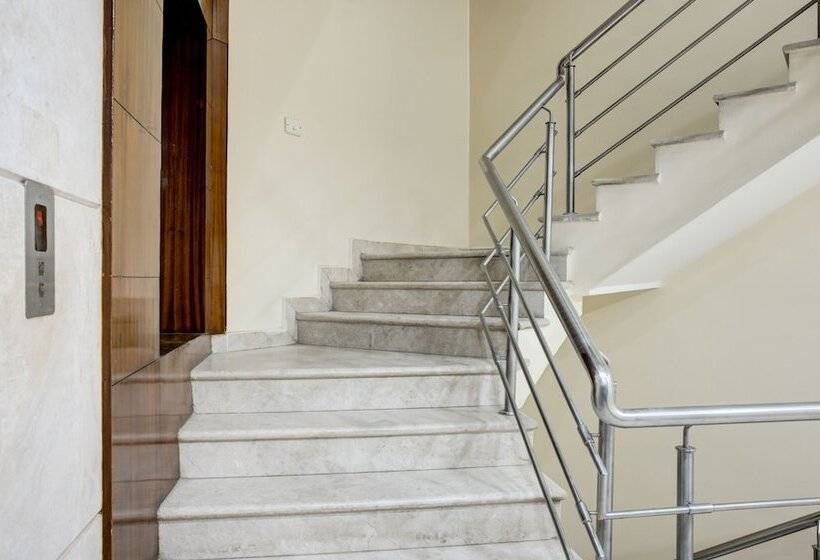 호텔 Treebo Golden Inn, 700 Mtrs From Promenade Beach