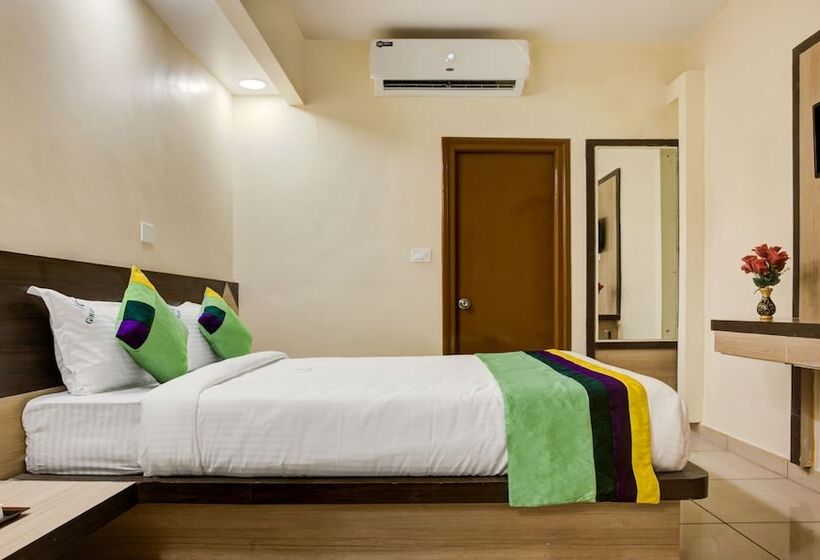 호텔 Treebo Golden Inn, 700 Mtrs From Promenade Beach