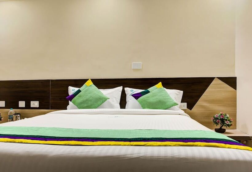 호텔 Treebo Golden Inn, 700 Mtrs From Promenade Beach