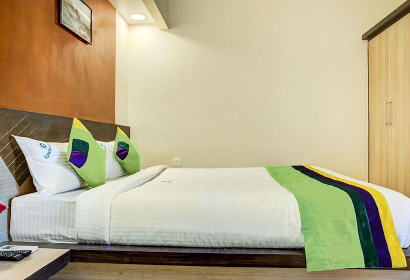 호텔 Treebo Golden Inn, 700 Mtrs From Promenade Beach